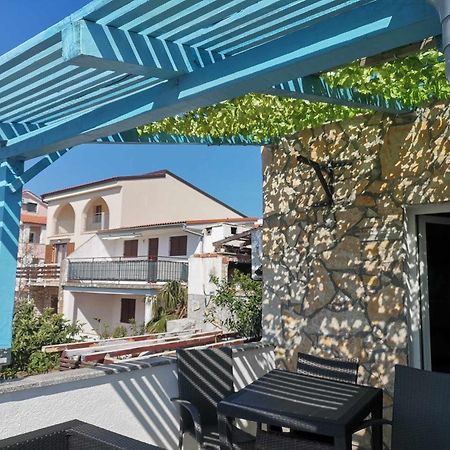 Apartmani Omišalj Exterior foto