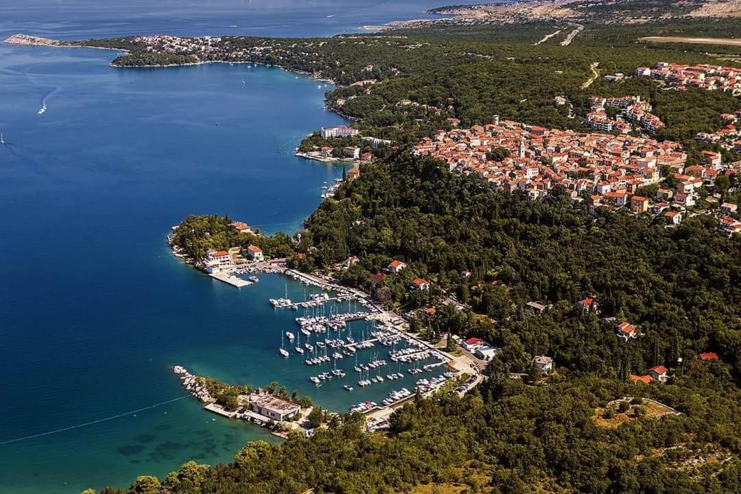 Apartmani Omišalj Exterior foto